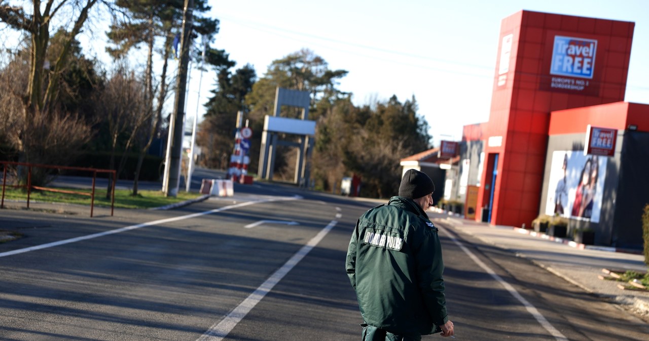 Rumunia i Bułgaria weszły w środę do "pełnego Schengen"