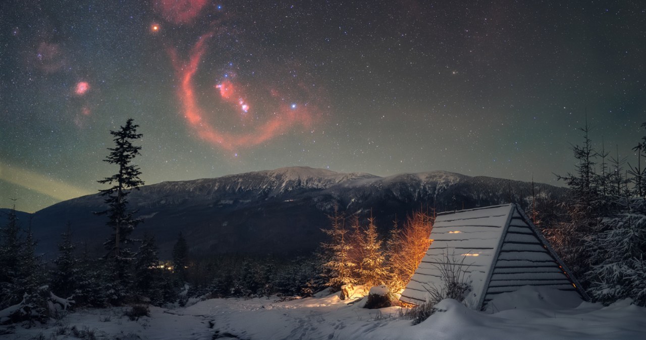 Polak autorem zdjęcia dnia NASA. Przedstawia niebo nad Babią Górą