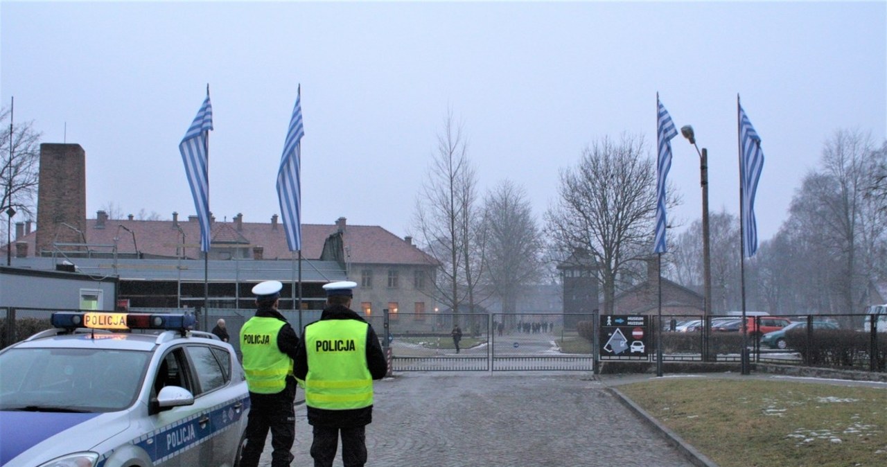 80. rocznica wyzwolenia obozu Auschwitz-Birkenau. Utrudnienia w ruchu